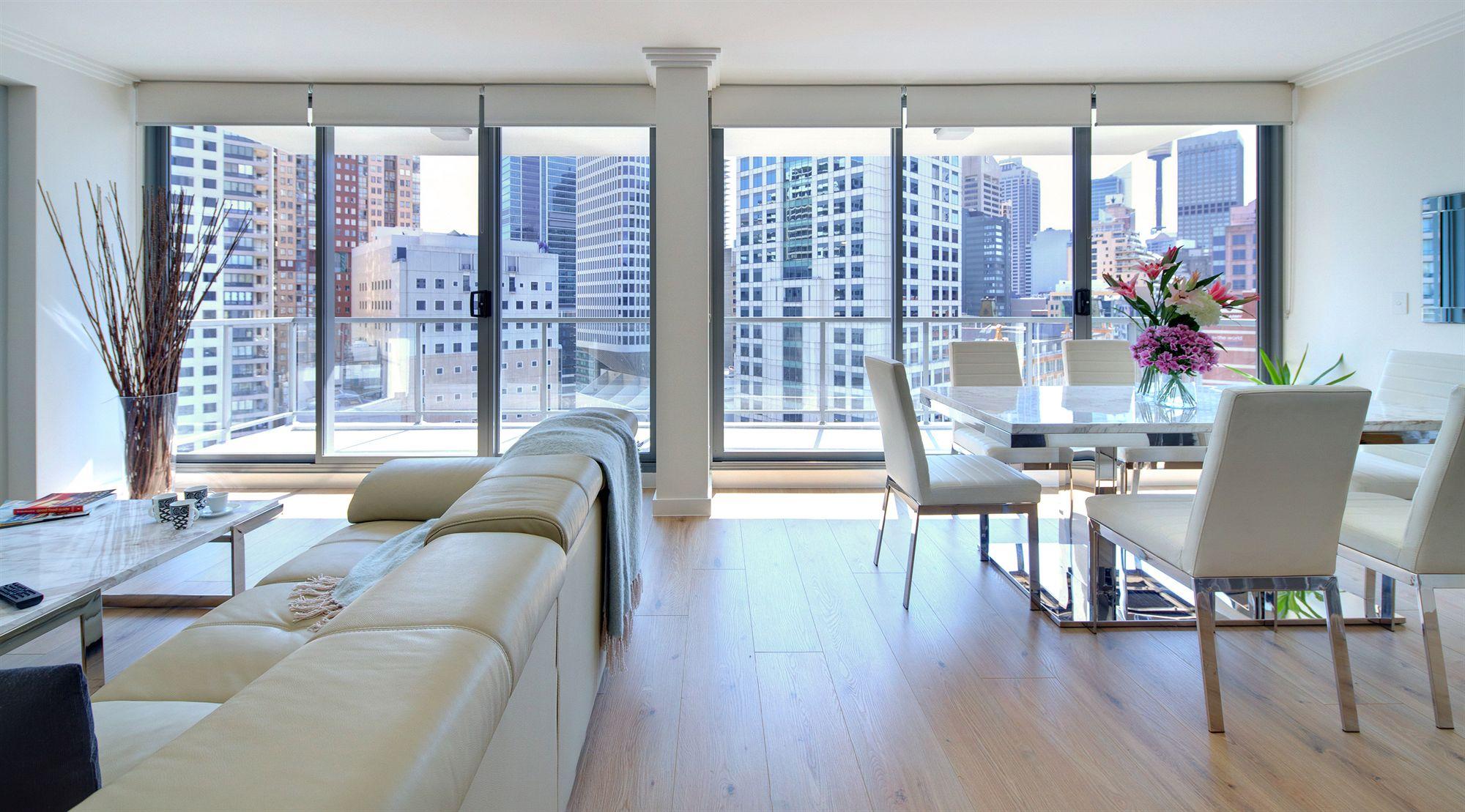 Zara Tower - Luxury Suites And Apartments Сидни Екстериор снимка